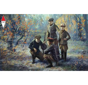, , , ICM 1/35 WWII SOVIET PARTISANS (4 FIGURES)