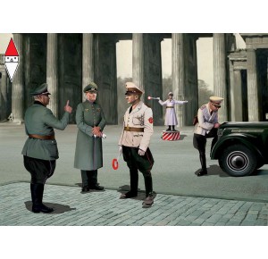 , , , ICM 1/35 WWII GERMAN ROAD POLICE (5 FIGURES)
