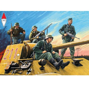 , , , ICM 1/35 GERMAN TANK RIDERS (1942-1945) (4 FIGURES)