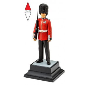 , , , REVELL 1/16 QUEEN S GUARD