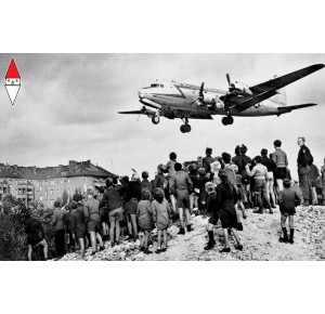 , , , REVELL 1/72 GESCHENKSET 75TH ANNIVERSARY  BERLINER LUFTBRUCKE