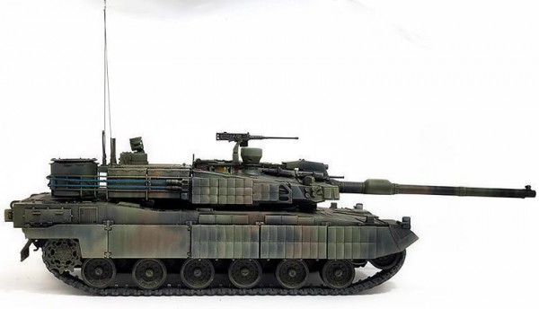 ACADEMY 13560