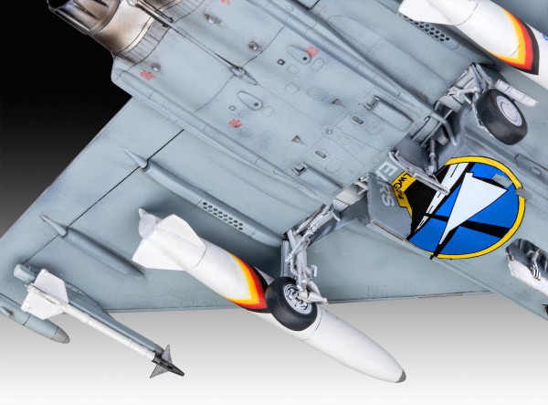 REVELL 03818